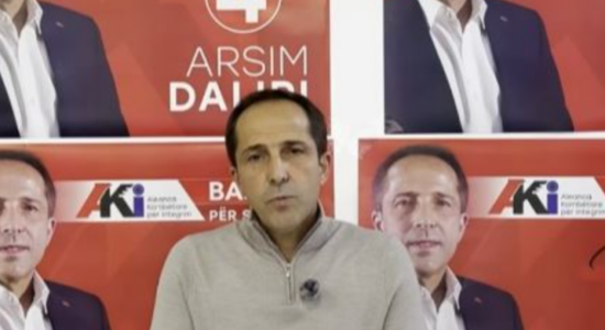 Arsim Dalipi me mesazh për votuesin e heshtur: Duroni, ditët e mira dhe fitorja po vijnë