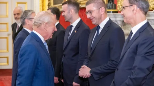 Mickoski: Takimi me Mbretin Çarls III është mirënjohje dhe nxitje që të vazhdojmë në rrugën e vlerave të përbashkëta, besimin dhe partneritetin