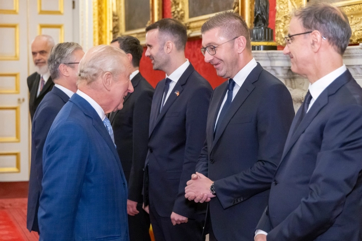 Mickoski: Takimi me Mbretin Çarls III është mirënjohje dhe nxitje që të vazhdojmë në rrugën e vlerave të përbashkëta, besimin dhe partneritetin