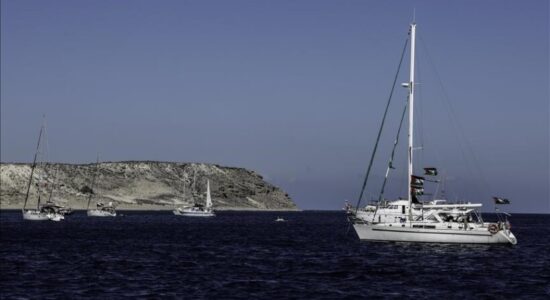 Flotilja ndërkombëtare “Sumud” më pak se 90 milje detare nga Gaza