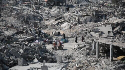 Autoritetet paralajmërojnë se një çerek milioni ton mbeturina kërcënojnë banorët e Qytetit Gaza