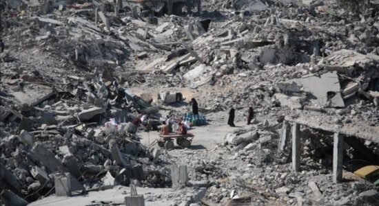 Autoritetet paralajmërojnë se një çerek milioni ton mbeturina kërcënojnë banorët e Qytetit Gaza