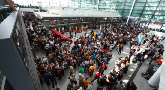 Sërish dronë në Gjermani, aeroporti i Mynihut u mbyll përkohësisht, mbi 6 mijë pasagjerë të prekur