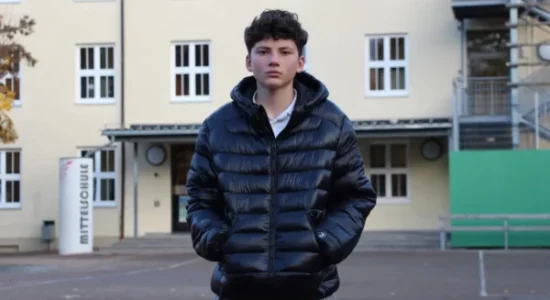 14-vjeçari nga Kosova hero në Gjermani, shpëtoi shokun, arriti t’ia merrte çekiçin sulmuesit e ta rrëzonte