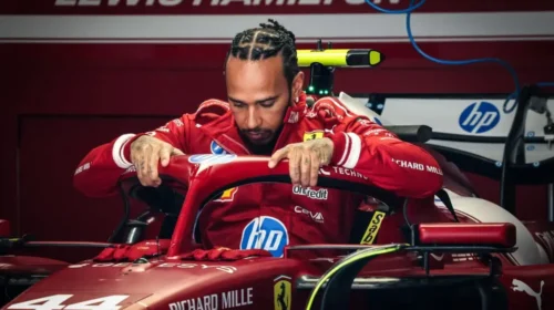 Hamilton: Roma nuk u ndërtua në një ditë, rikthimi i Ferrari në majë kërkon kohë