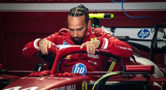 Hamilton: Roma nuk u ndërtua në një ditë, rikthimi i Ferrari në majë kërkon kohë