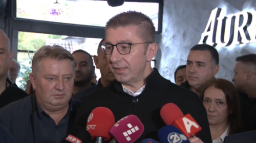 Mickoski: Haqim Ramadani po tregohet egoist, po i dëmton kandidatët e VLEN-it, pas zgjedhjeve do shkarkohet nga pozita e drejtorit