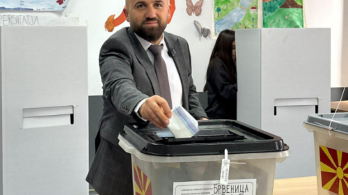 Haqim Ramadani i përgjigjet Mickoskit: Nderi, morali dhe dinjiteti vlejnë më shumë se çdo post publik