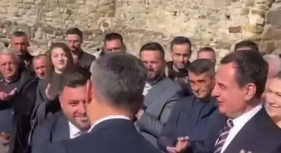 LVV dhe LDK arrijnë koalicion në Vushtrri, i pranishëm edhe Kurti