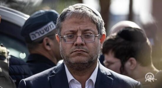 Ministri izraelit kërcënon me rrëzimin e qeverisë nëse nuk vazhdojnë sulmet ndaj Gazës