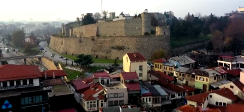 (VIDEO) Temperaturat do të zbresin nën zero, javën e ardhshme sërish ngrohtë
