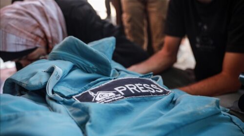 Një tjetër gazetar palestinez vritet në sulmin izraelit në Gaza, numri i gazetarëve të vdekur rritet në 256