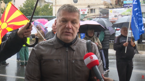 (VIDEO) Të punësuarit e “Florakom” dhe “Luna” sot sërish protestuan