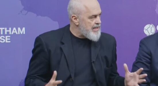 Rama nga Londra: Kosova duhet të “harrojë” Serbinë për të ecur drejt BE-së