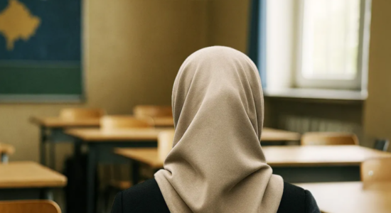 Gjykata Supreme e Kosovës vërteton vendimin e MAShTI-t, nuk lejohet mbulesa islame në shkolla