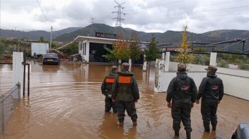 Shqipëri, reshjet e shiut shkaktojnë përmbytje në disa zona