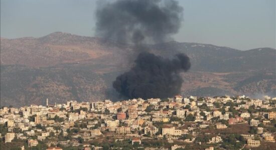 Izraeli po shqyrton intensifikimin e sulmeve në Liban, përmend sulmet ndaj Hezbollahut