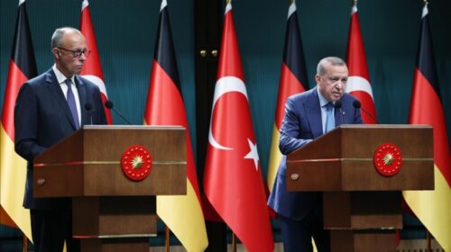 Erdogan-Merzit: Hamasi nuk ka armë bërthamore, Izraeli ka dhe i përdori dje në Gaza, a s’po e sheh Gjermania gjenocidin?