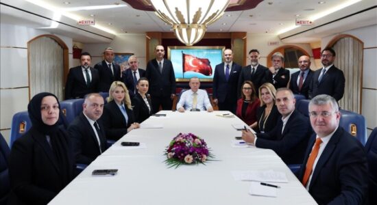 Erdogan: Turqia do të ndërmarrë hapa për rindërtimin e Gazës së bashku me vendet e Gjirit