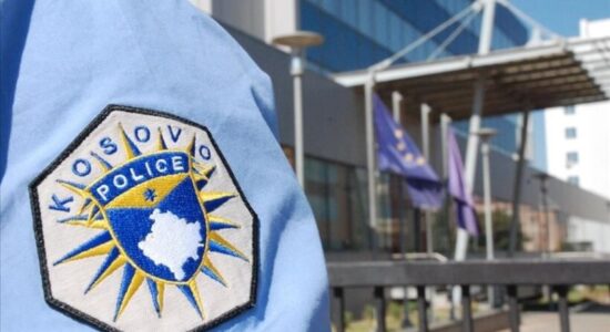Kosovë, arrestohet një shtetas i Serbisë i cili sulmoi zyrtarët policorë në Jarinjë