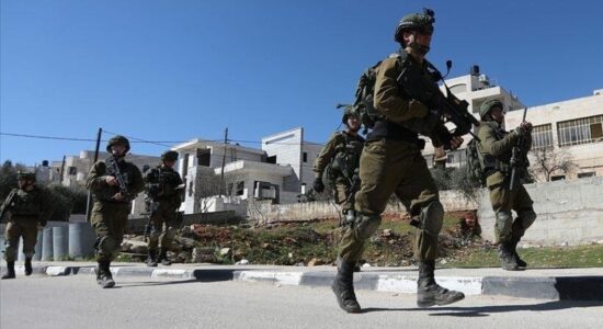 Ushtria izraelite vazhdon represionin dhe sulmet ndaj palestinezëve në Bregun Perëndimor
