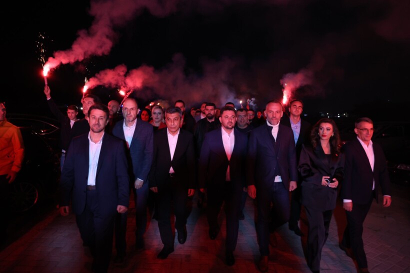 VLEN: Saraji po çohet në këmbë me Një Zë për Muhamet Elmazin!