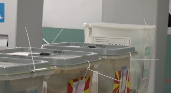 (VIDEO) Zgjedhjet lokale, të katër koalicionet shënuan rënie të votave