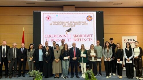 Fondacioni ALSAR jep bursa ekselence për studentë të Universitetit “Ismail Qemali” në Vlorë