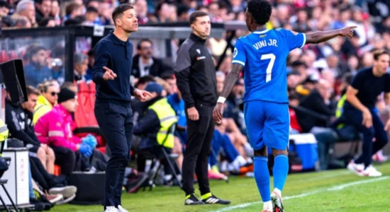 Jo vetëm Vinicius Jr, por edhe pesë yje tjerë të Real Madridit janë kundër Alonsos