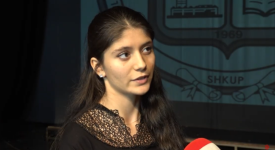 (VIDEO) Shkolla “Marija Kiri Skllodovska” organizon manifestim në teatrin shqiptar