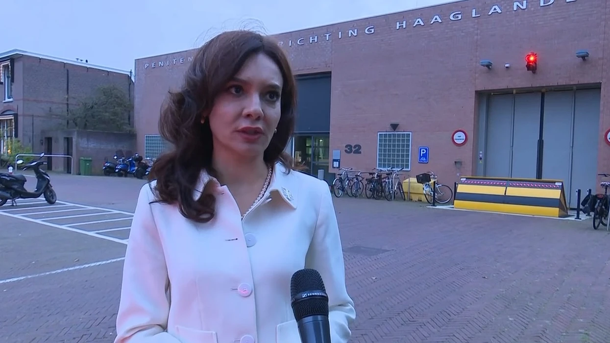 Elisa Spiropali viziton Thaçin në Hagë: Urojmë drejtësi historike, jo padrejtësi