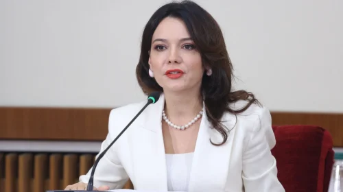 Spiropali pritet ta vizitojë ish-presidentin Hashim Thaçi në Hagë