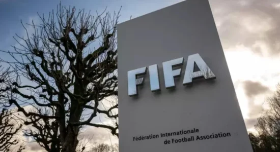 FIFA ka përjashtuar tri vende nga Kupa e Botës për ‘arsye politike’