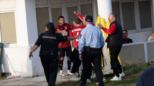 Tifozi i Pobedës që sulmoi futbollistët e Shkëndijës në Prilep, dënohet vetëm me të holla