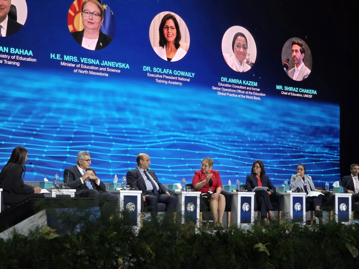 Janevska: Përmes zhvillimit të arsimit profesional formal dhe joformal përmirësojmë tregun e punës dhe forcojmë ekonominë