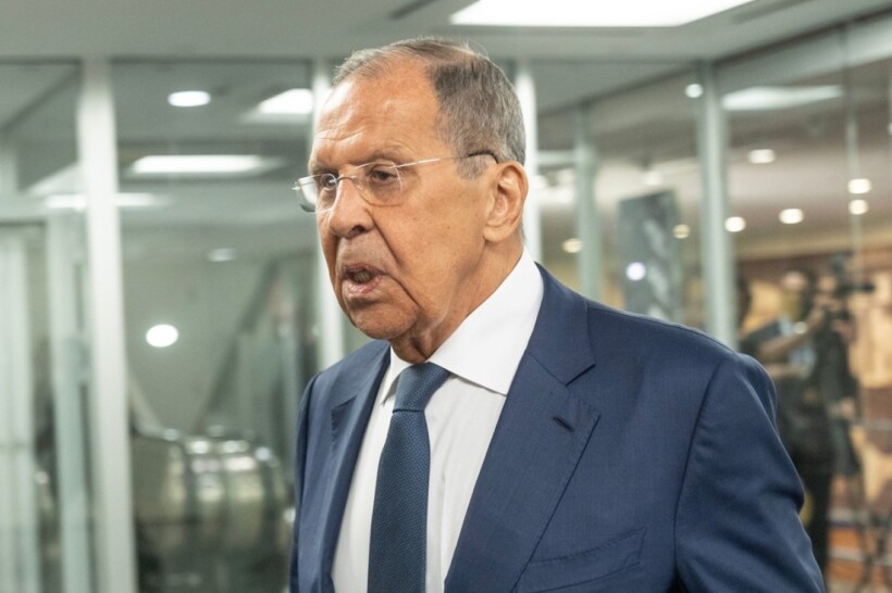 Lavrov: Rusia do të kryejë teste bërthamore nëse një shtet tjetër i fuqishëm i përsërit ato