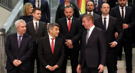 Mickoski konfirmon: Koalicioni VLEN mbetet me të njëjtat ministri