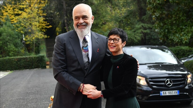 Komisionerja Kos: Të gjitha vendet e Ballkanit Perëndimor duhet të anëtarësohen me të drejta të plota në BE