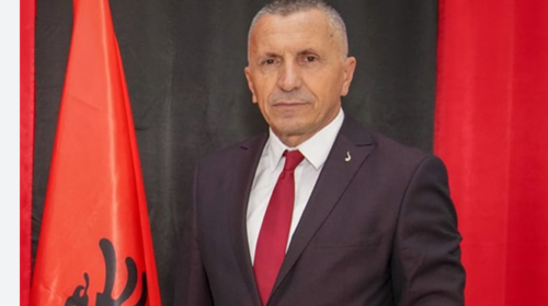 Kamberi: Serbia e ndalon me ligj përdorimin e flamurit kombëtar shqiptar