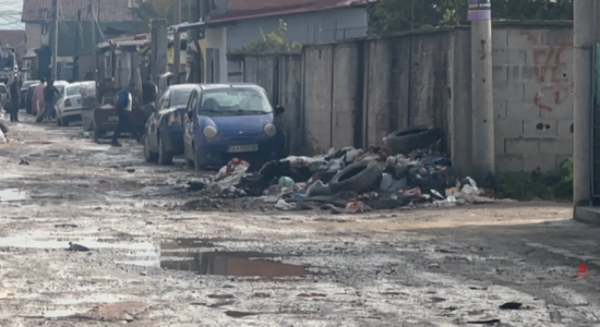 (VIDEO) Reportazh nga Shuto Orizarja – Përditshmëri si në mesjetë, qytetarët romë vazhdojnë të diskriminohen