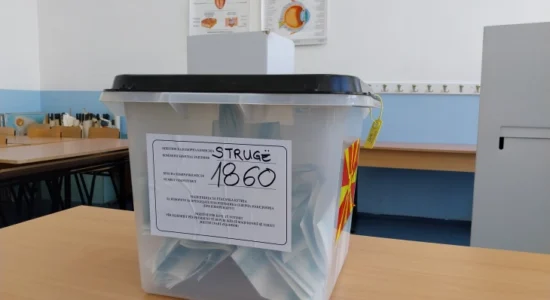Në Strugë votojnë 422 persona të sëmurë dhe tre të burgosur
