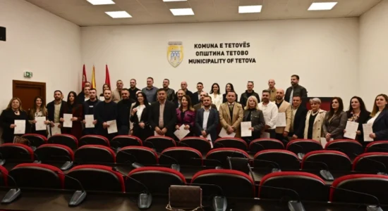 (VIDEO) Certifikohen këshilltarët e rinj në komunën e Tetovës