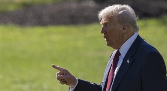 Trump: Hapësira ajrore sipër dhe përreth Venezuelës do të mbyllet “tërësisht”