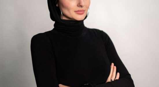 Sumea Ramadani publikon librin e saj të parë “Dy botërat e shërimit”