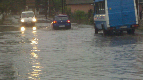 QMK: Në 24 orët e fundit në disa lokacione në shtet janë regjistruar rritje të nivelit të lumenjve, si dhe disa vërshime