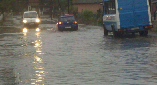 QMK: Në 24 orët e fundit në disa lokacione në shtet janë regjistruar rritje të nivelit të lumenjve, si dhe disa vërshime