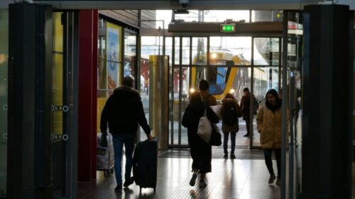 Mbyllet aeroporti i dytë më i madh në Suedi pas raportimeve për dronë