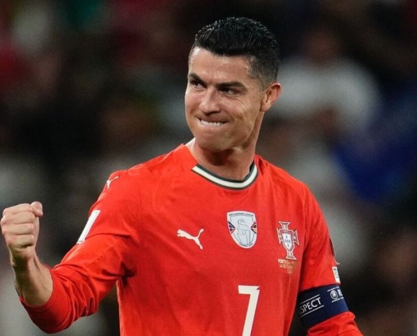 Ronaldo feson momentin historik: Jemi atje