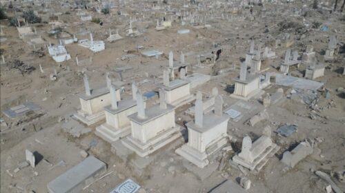 Varrezat e Vjetra të Gazës mbajnë shenjat e sulmeve izraelite