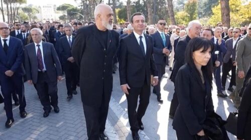 Fatos Nano përcillet për në banesën e fundit, Rama dhe Kurti shfaqen krah më krah duke biseduar